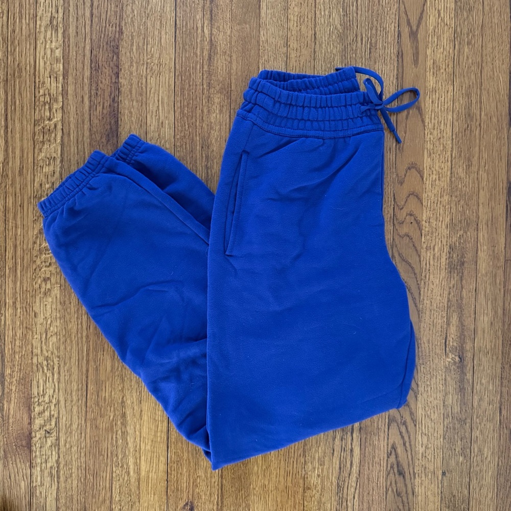 Athleta Easy Fleece Joggers  NWOT - Picture 2 of 5